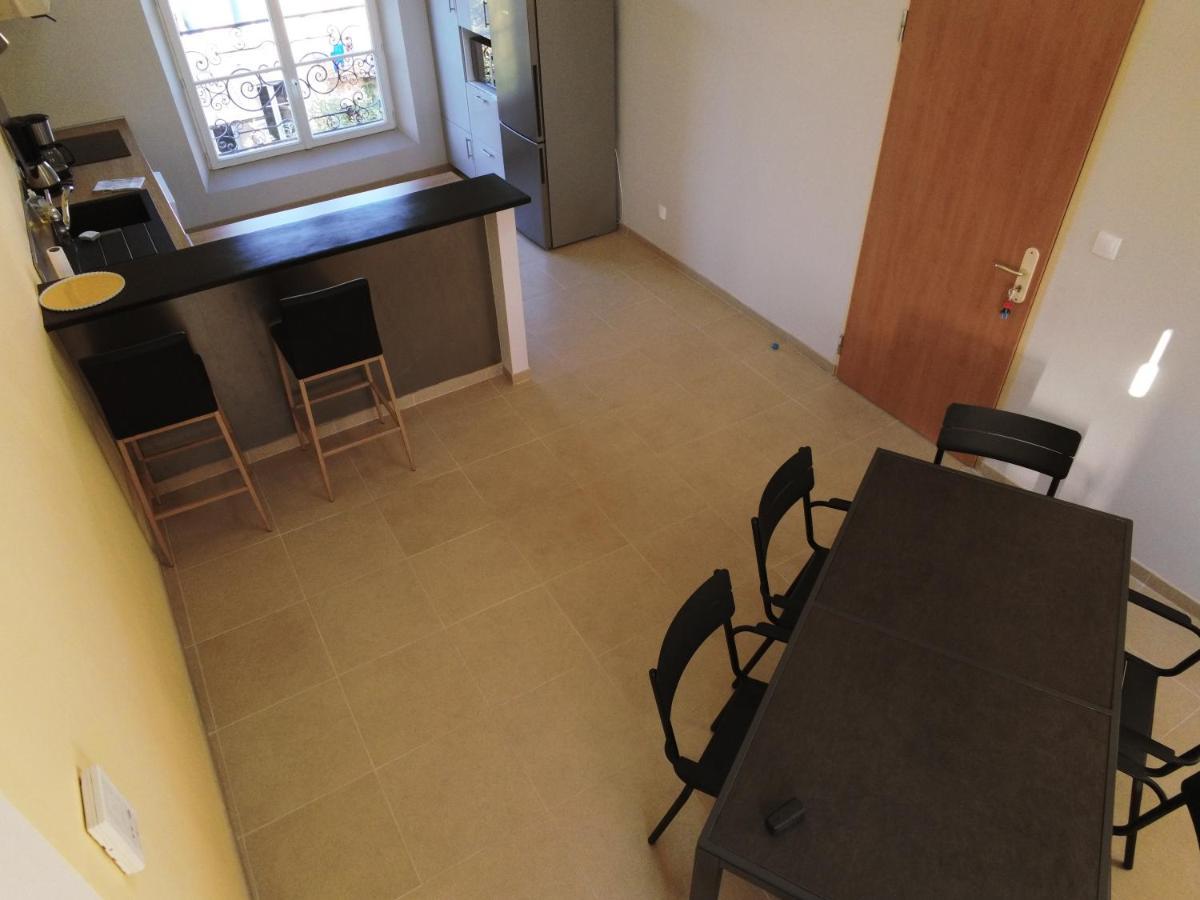 Logement Nenuphar Avallon Bagian luar foto