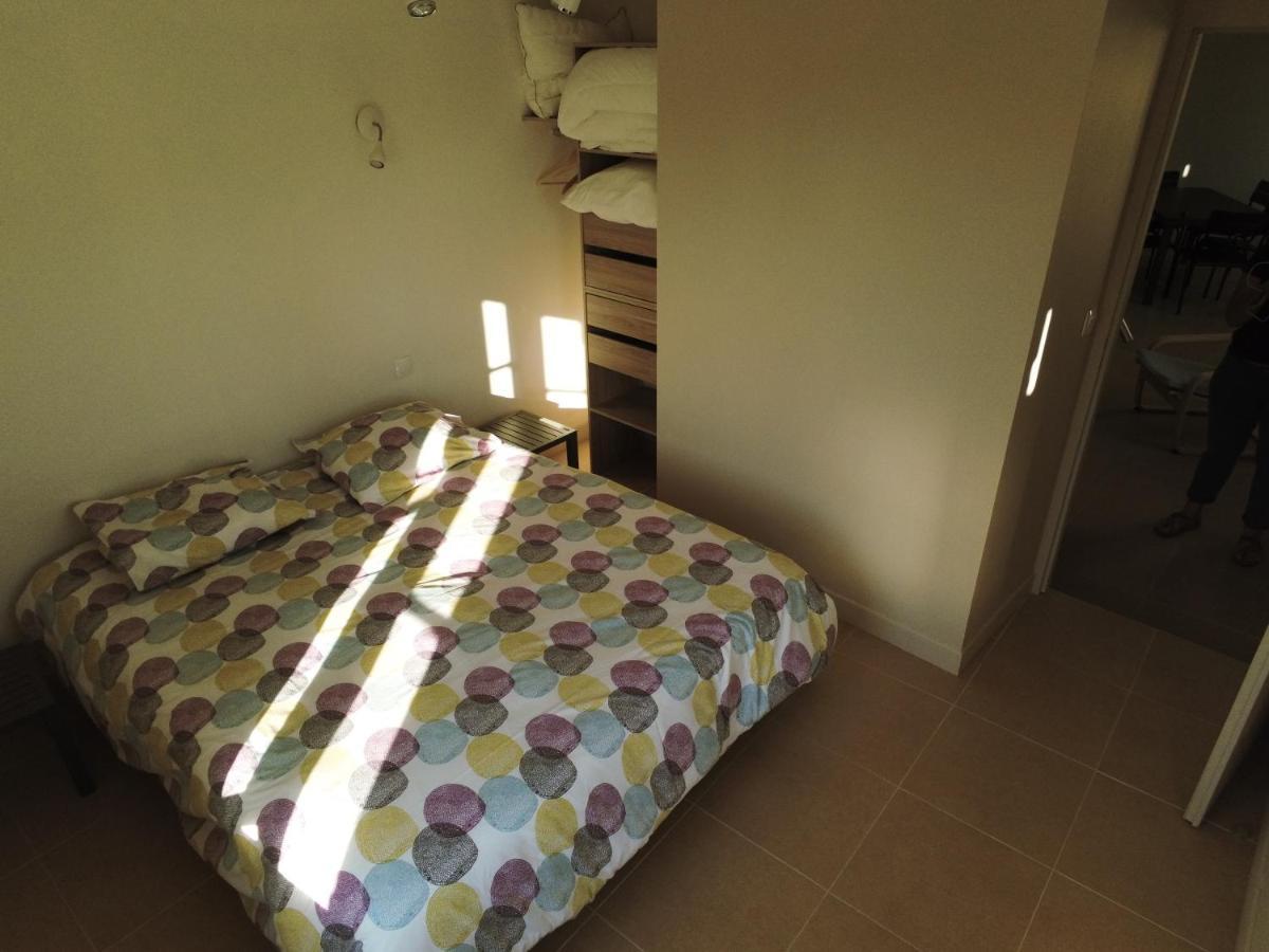 Logement Nenuphar Avallon Bagian luar foto
