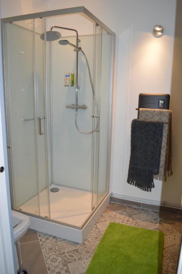 Logement Nenuphar Avallon Bagian luar foto