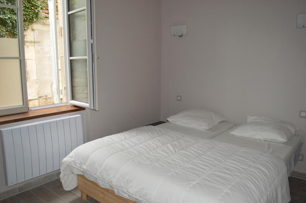 Logement Nenuphar Avallon Bagian luar foto
